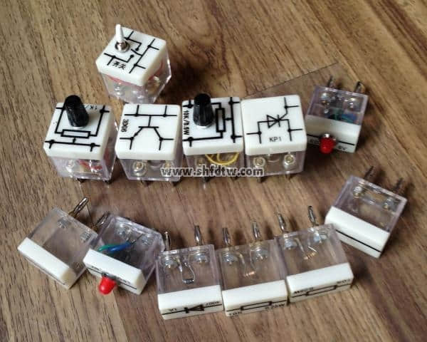 遼寧科技大學(xué)-電工電子九孔板、電子元器件